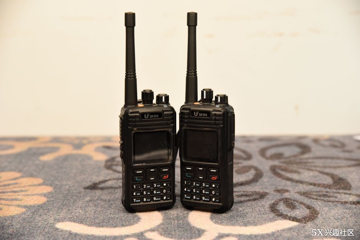 就是要出雙入對—北峰DMR BF-TD511對講機(jī)開箱